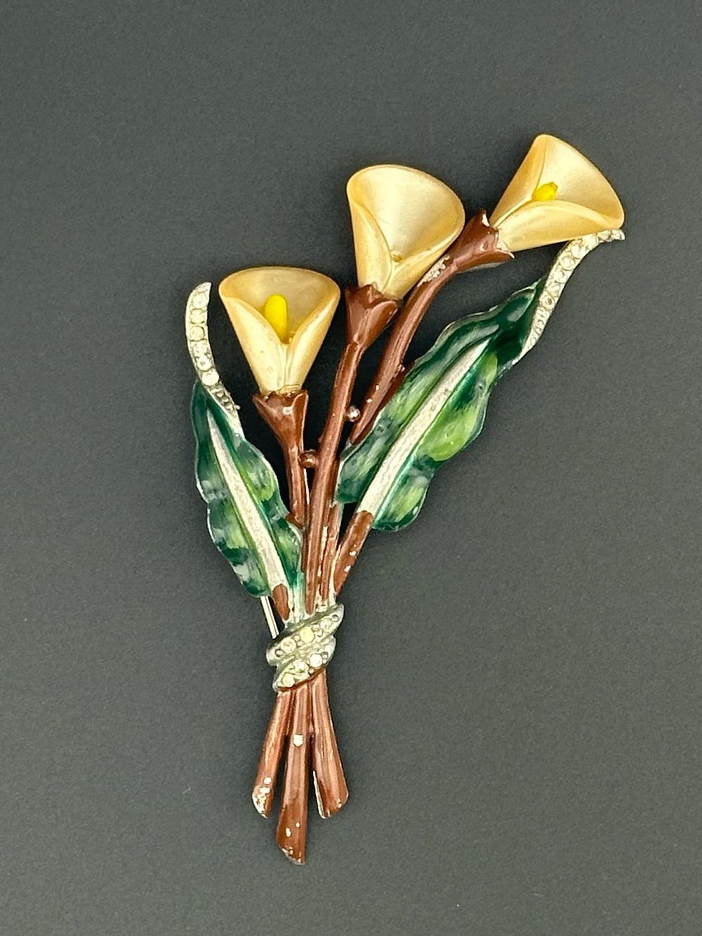 1941 Coro Gene Verrecchio Calla‎ Lily Brooch Enamel Rhinestone Book Piece